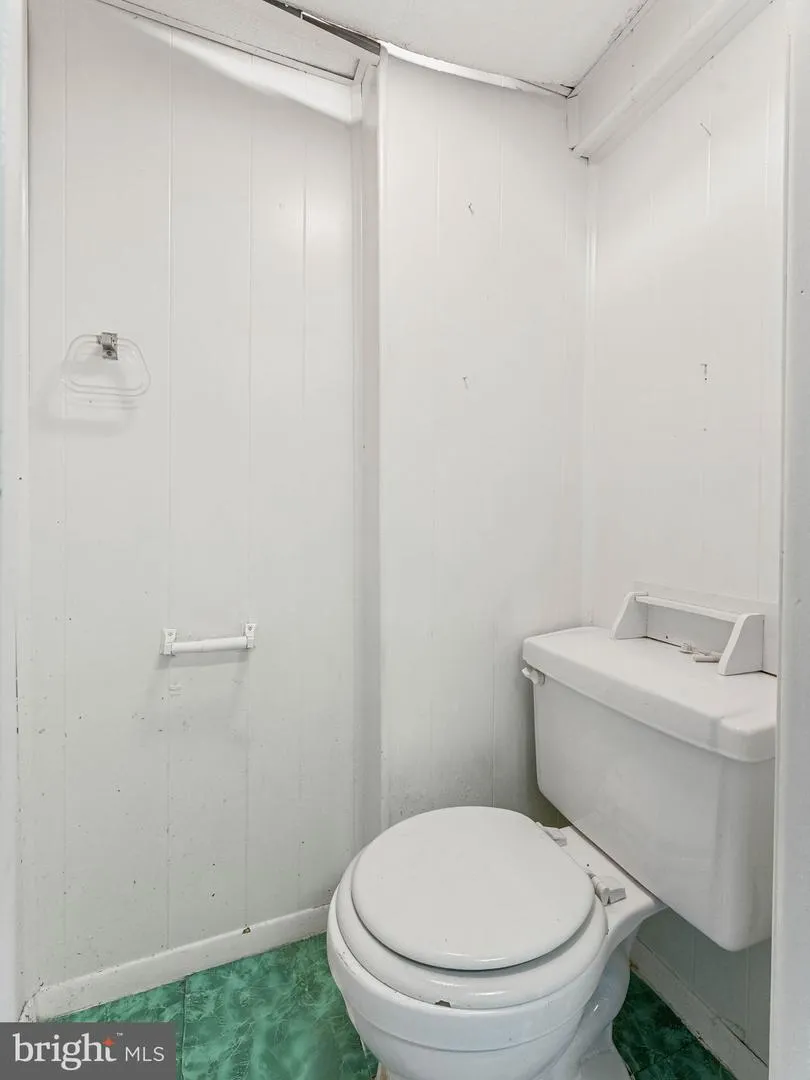 2742 ELBRIDGE STREET Philadelphia, PA 19149