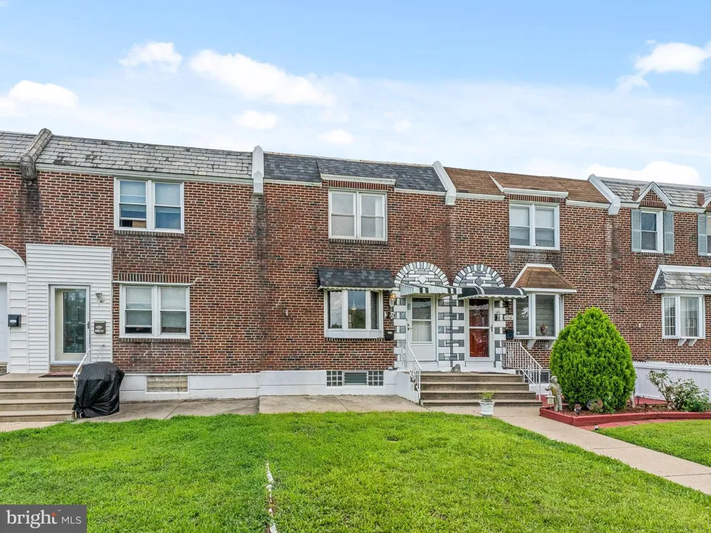 2742 ELBRIDGE STREET Philadelphia, PA 19149