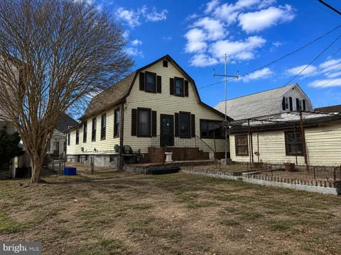 262 MEADOW ROAD
