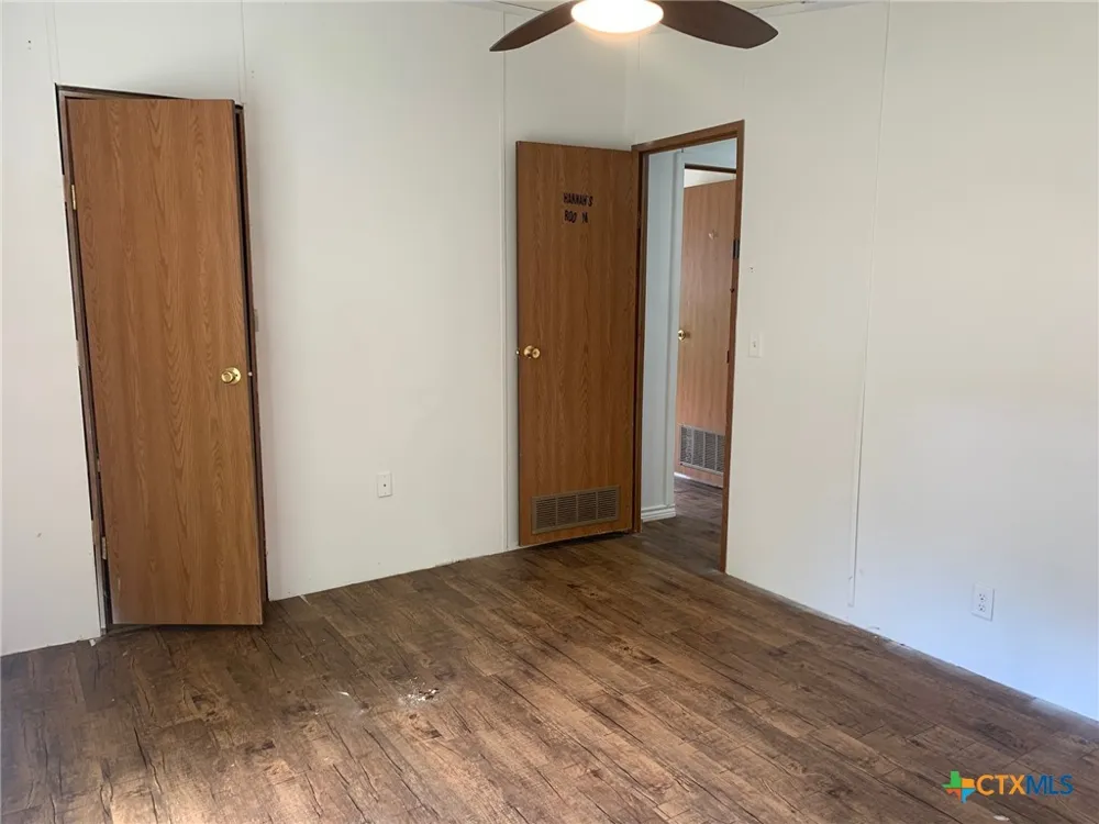 590 Lee Street Victoria, TX 77905
