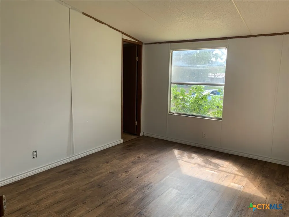590 Lee Street Victoria, TX 77905