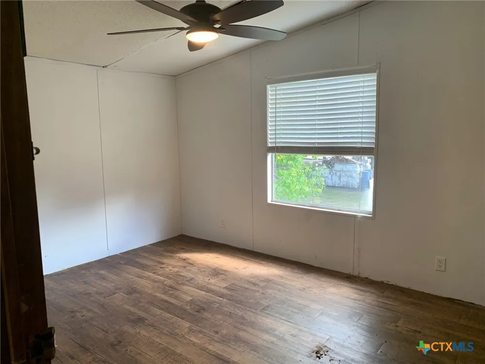 590 Lee Street Victoria, TX 77905
