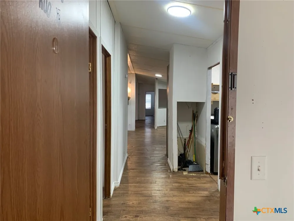 590 Lee Street Victoria, TX 77905