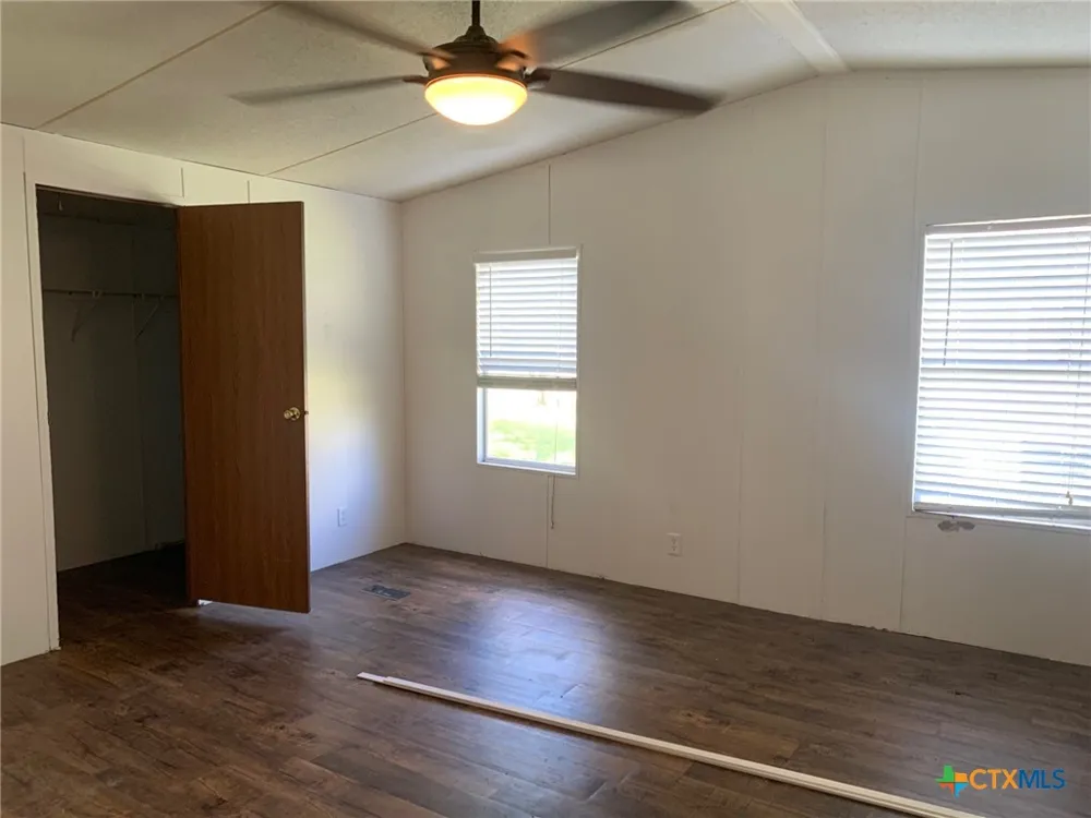 590 Lee Street Victoria, TX 77905