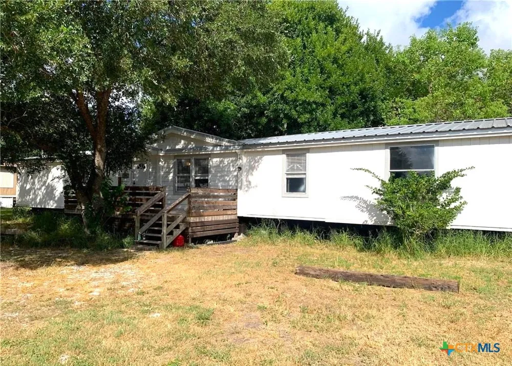 590 Lee Street Victoria, TX 77905