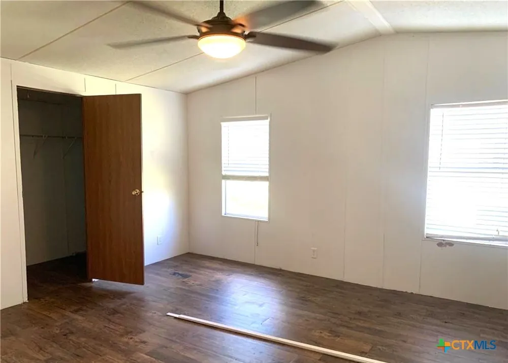 590 Lee Street Victoria, TX 77905