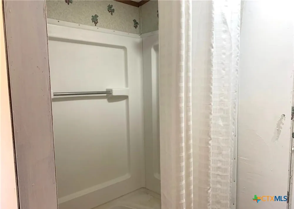 590 Lee Street Victoria, TX 77905