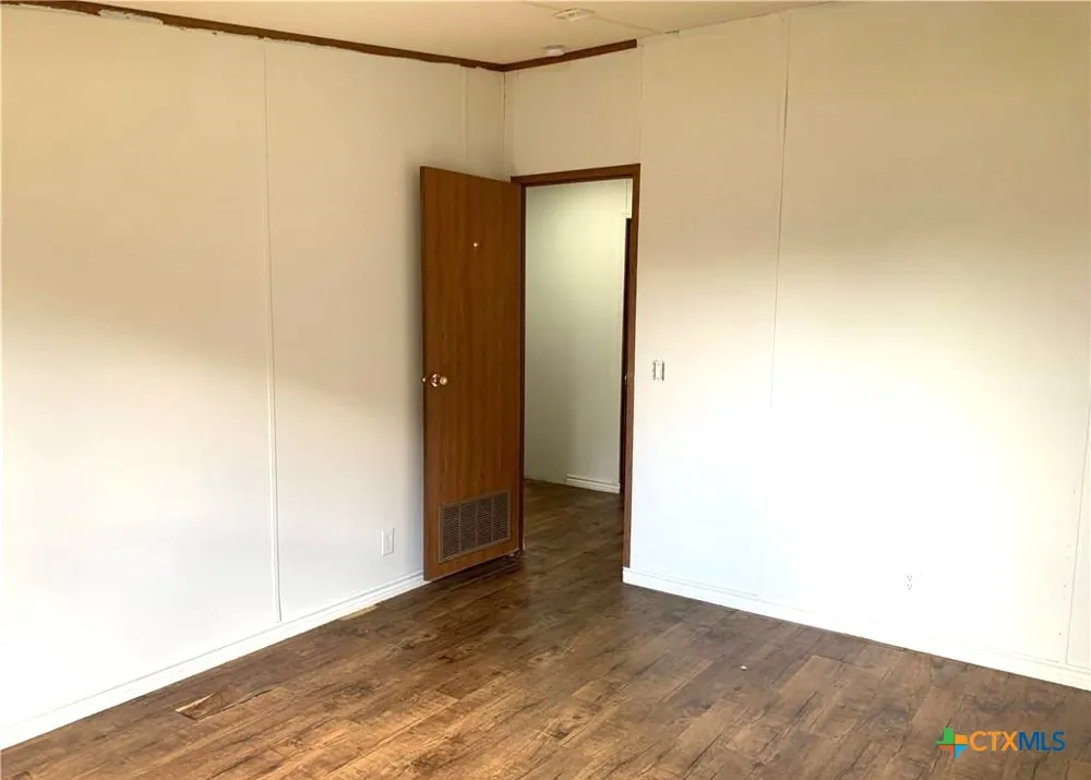 590 Lee Street Victoria, TX 77905