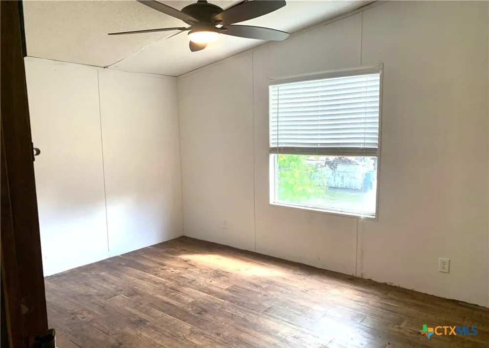 590 Lee Street Victoria, TX 77905