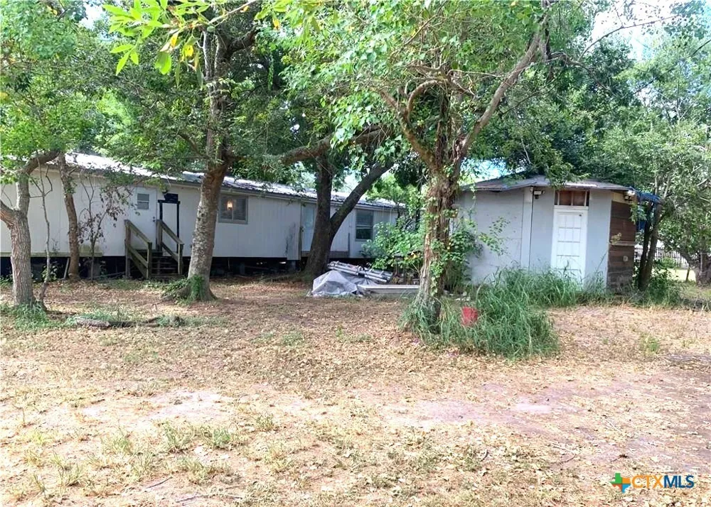 590 Lee Street Victoria, TX 77905
