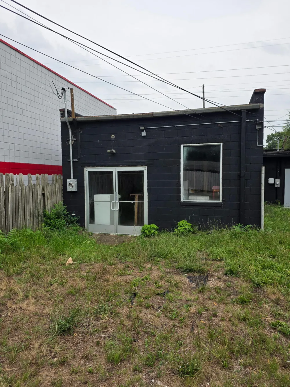 3517 E 8 Mile Road Warren, MI 48091