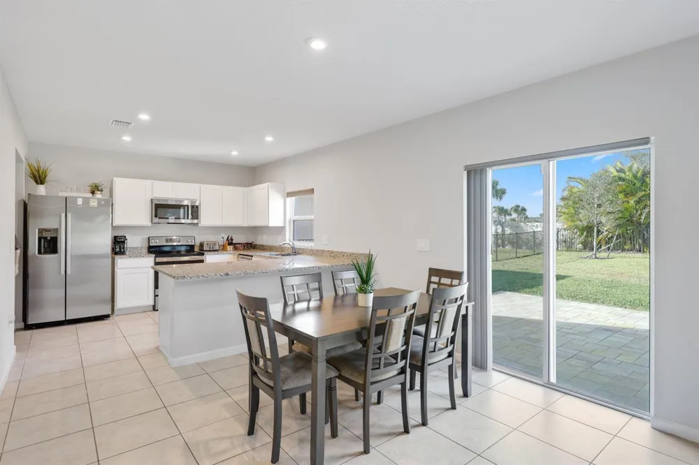 514 Raspberry Road Fort Pierce, FL 34981