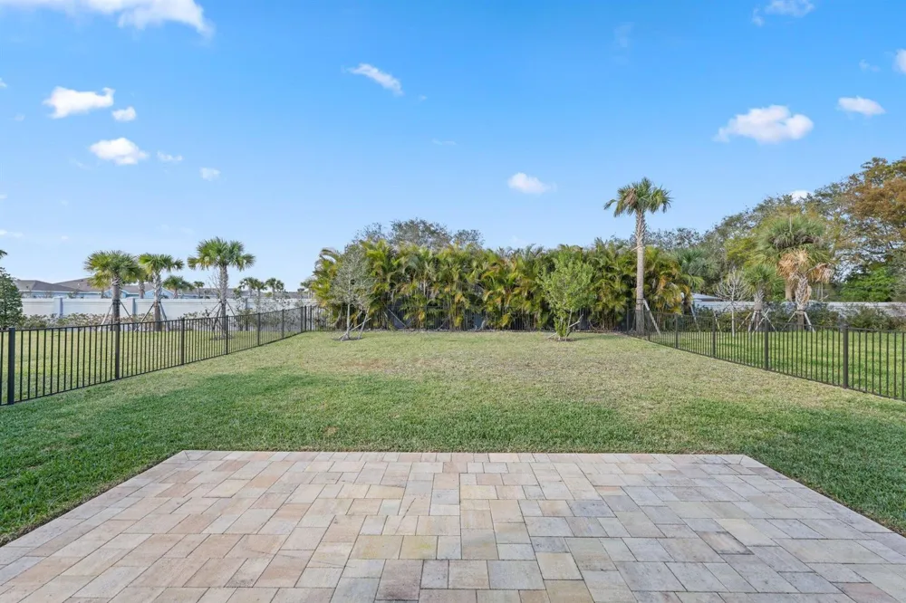 514 Raspberry Road Fort Pierce, FL 34981