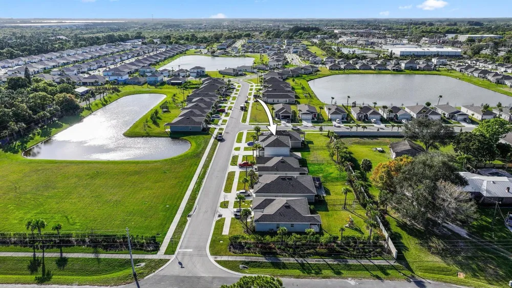 514 Raspberry Road Fort Pierce, FL 34981