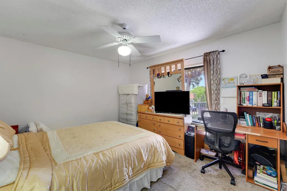 8389 Coral Circle North Lauderdale, FL 33068