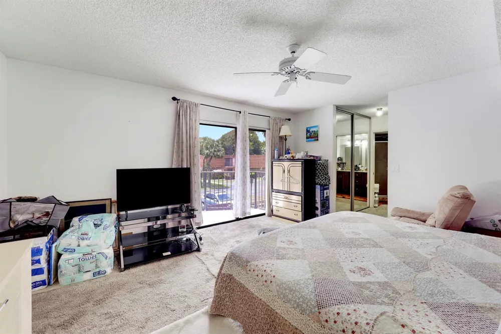 8389 Coral Circle North Lauderdale, FL 33068
