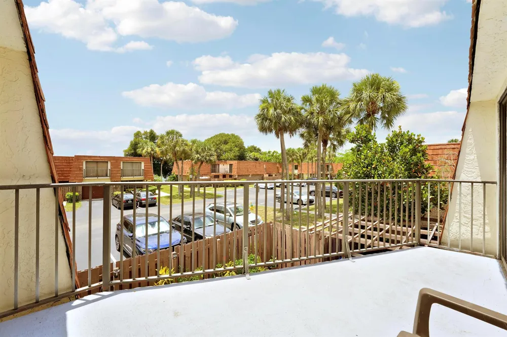 8389 Coral Circle North Lauderdale, FL 33068