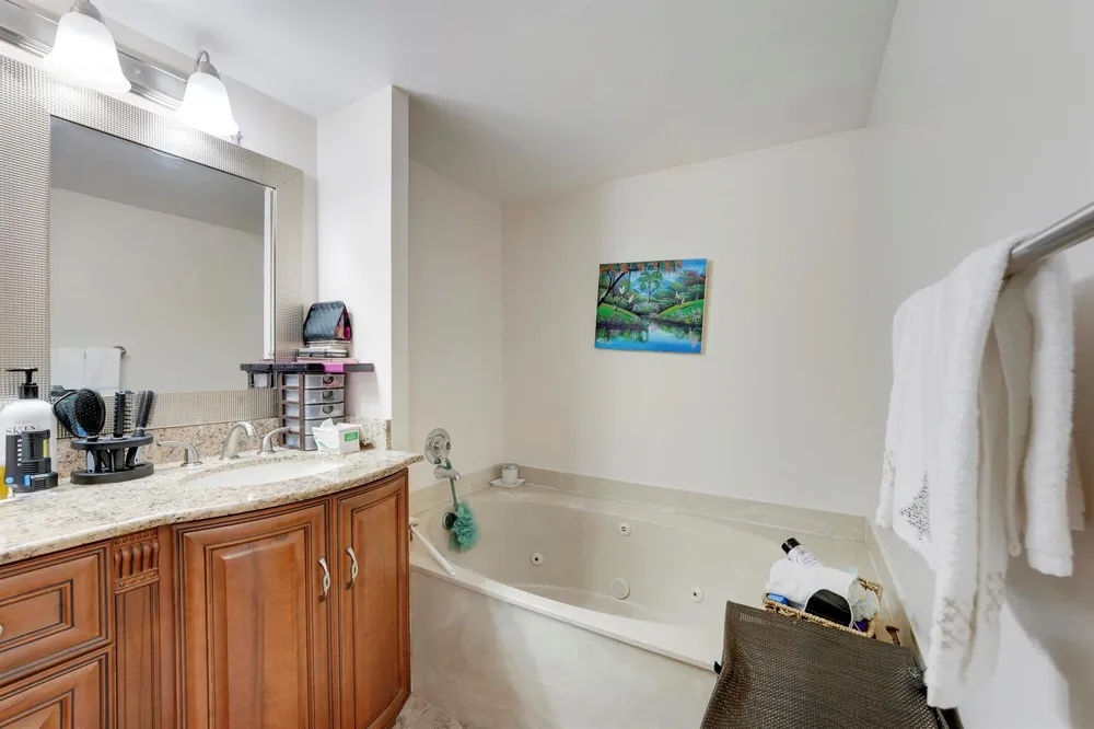 8389 Coral Circle North Lauderdale, FL 33068