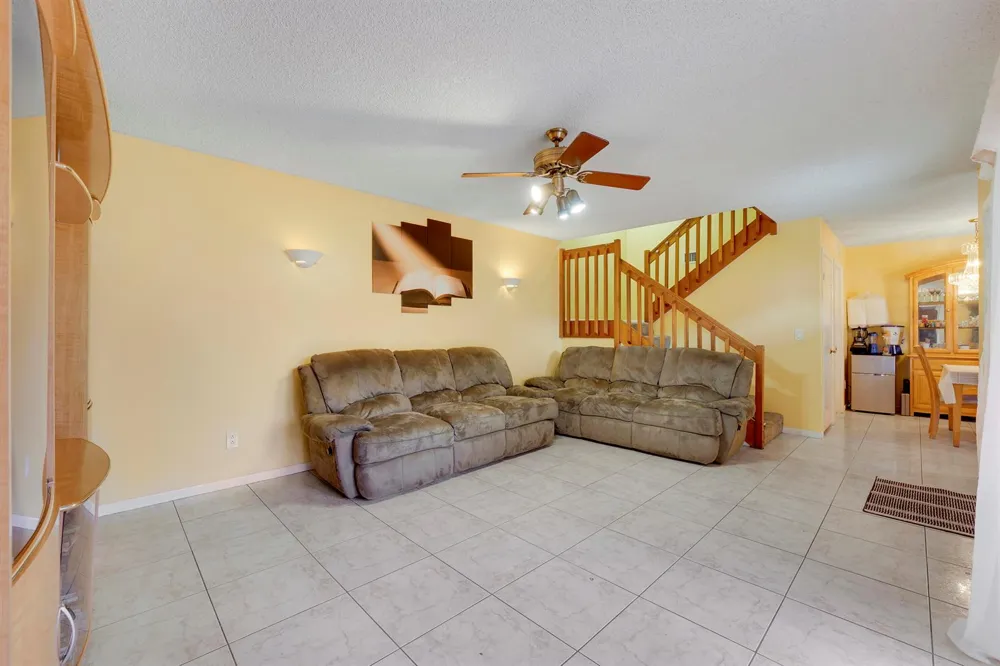 8389 Coral Circle North Lauderdale, FL 33068