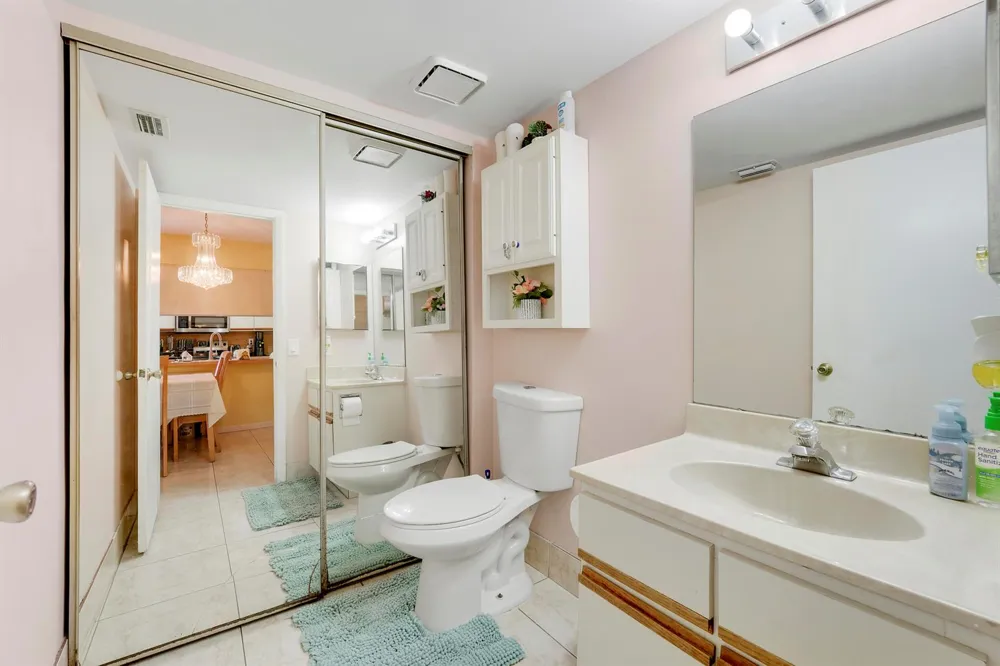 8389 Coral Circle North Lauderdale, FL 33068