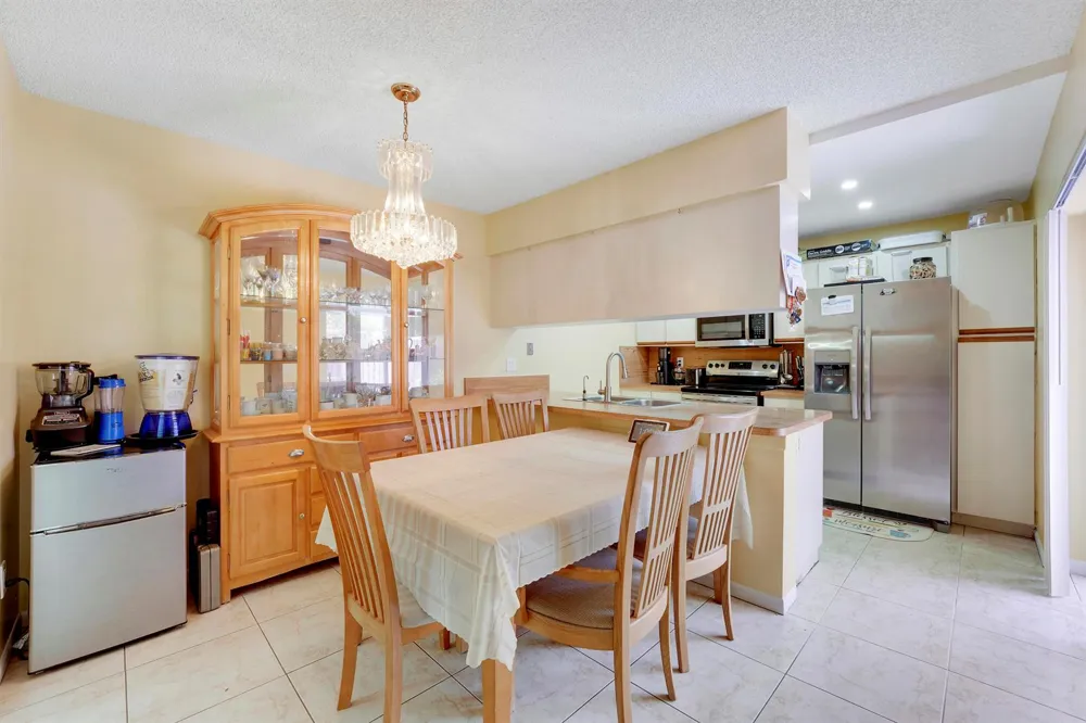 8389 Coral Circle North Lauderdale, FL 33068