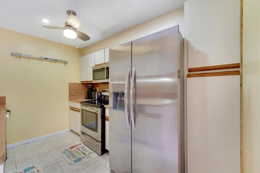 8389 Coral Circle North Lauderdale, FL 33068