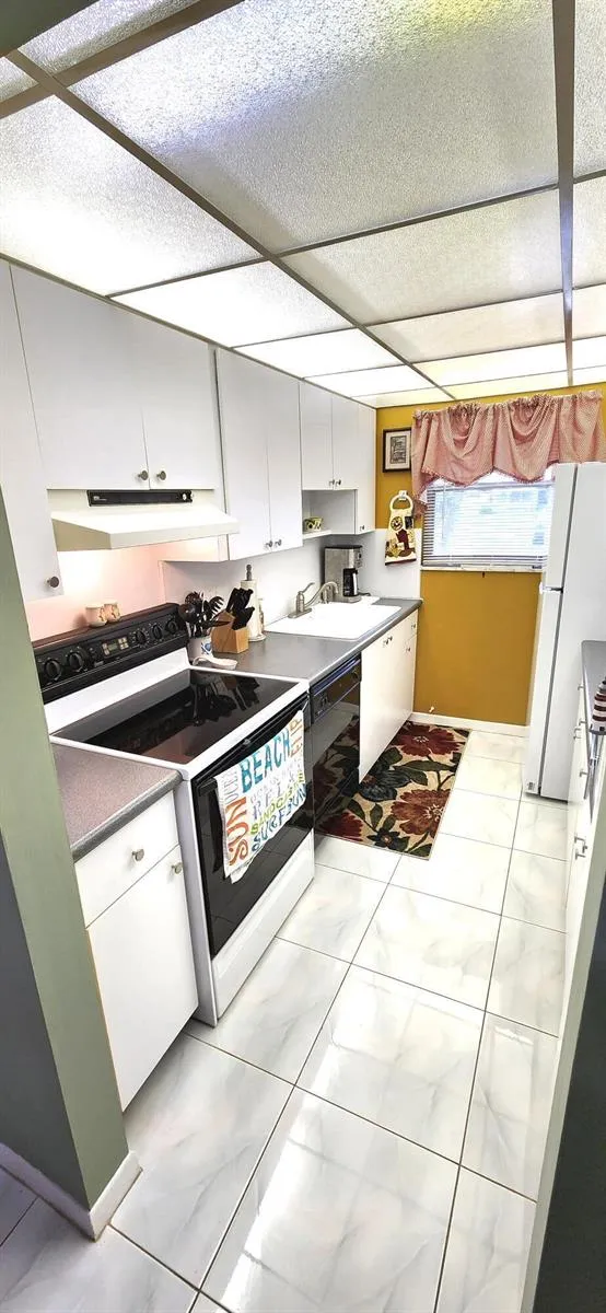 1042 NORTH DRIVE #D Delray Beach, FL 33445