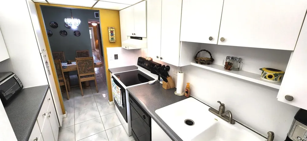 1042 NORTH DRIVE #D Delray Beach, FL 33445