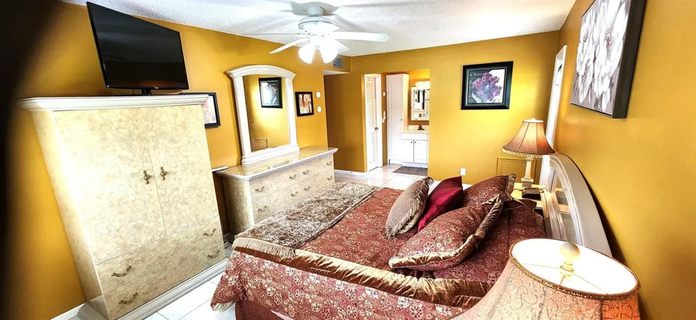 1042 NORTH DRIVE #D Delray Beach, FL 33445