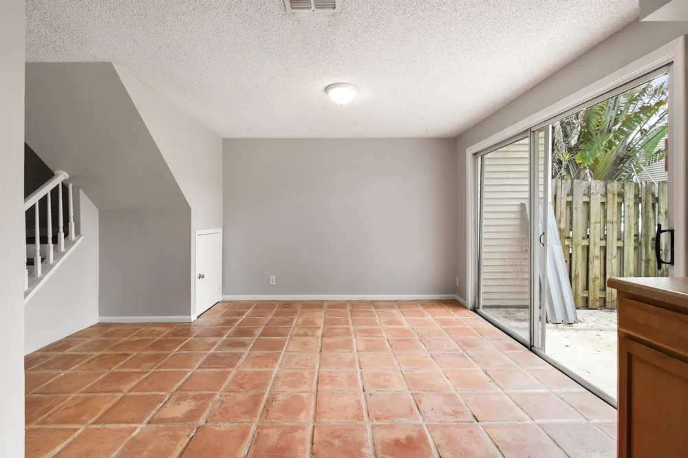 110 OLD ENGLISH COURT Jupiter, FL 33458