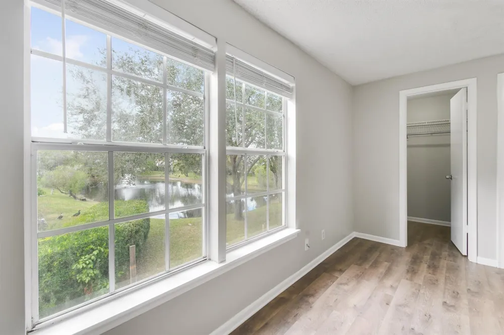 110 OLD ENGLISH COURT Jupiter, FL 33458
