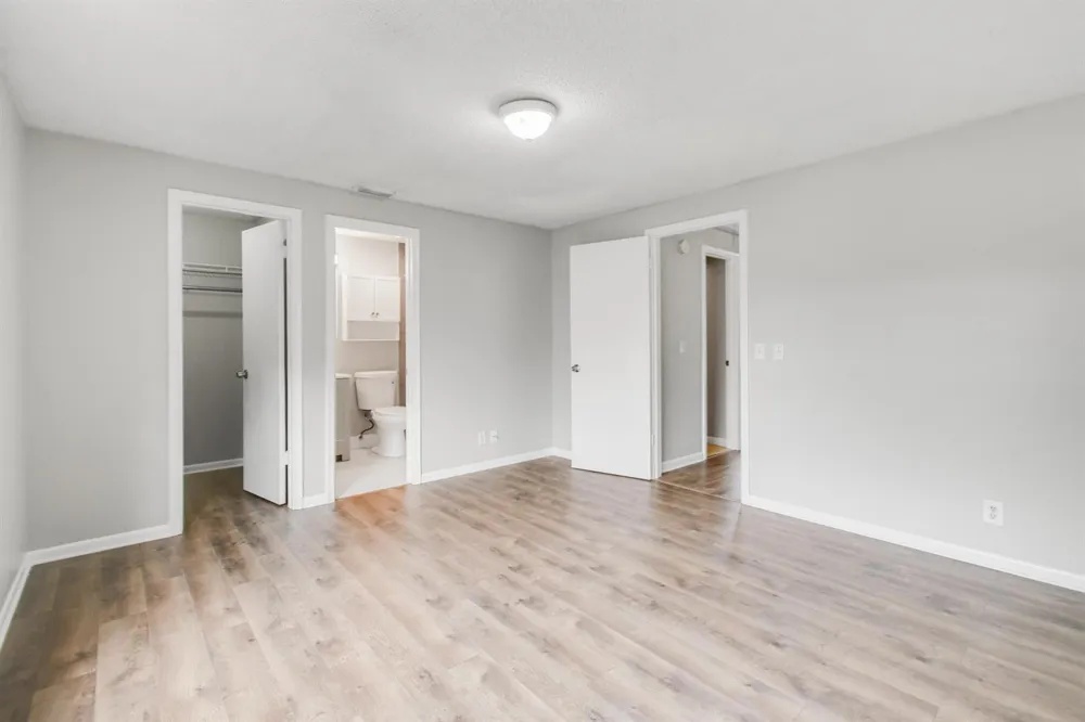 110 OLD ENGLISH COURT Jupiter, FL 33458