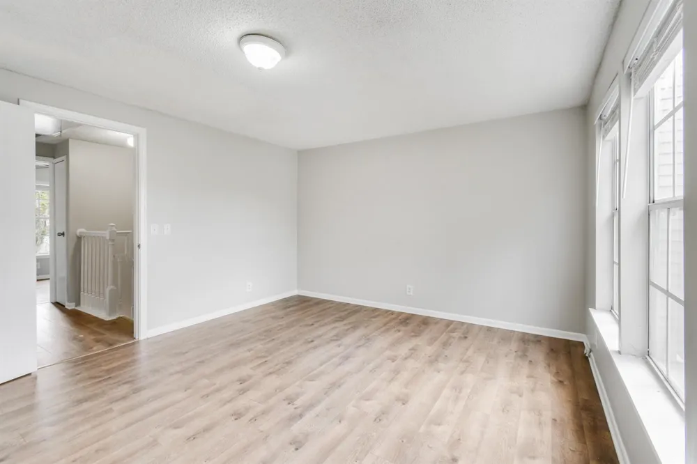 110 OLD ENGLISH COURT Jupiter, FL 33458