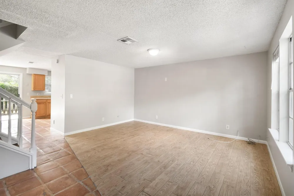 110 OLD ENGLISH COURT Jupiter, FL 33458