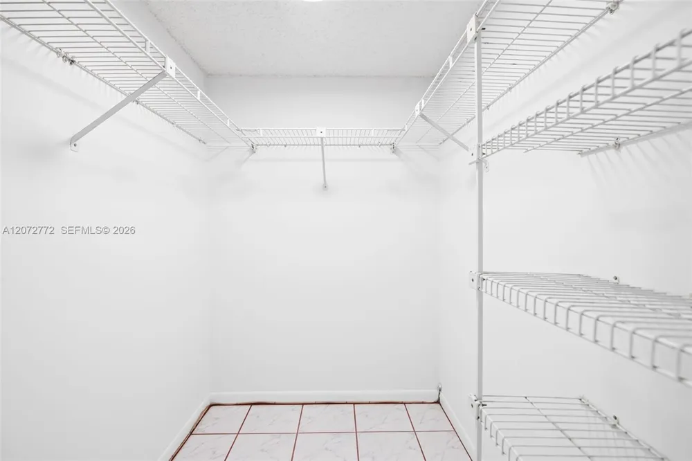 6890 Royal Palm Blvd #211H Margate, FL 33063