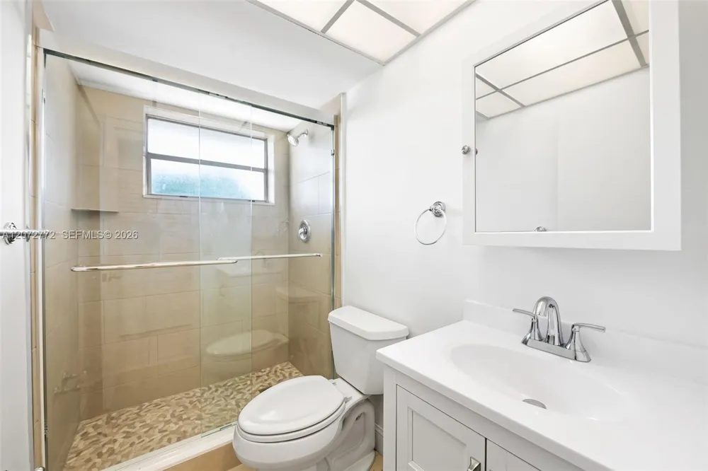 6890 Royal Palm Blvd #211H Margate, FL 33063