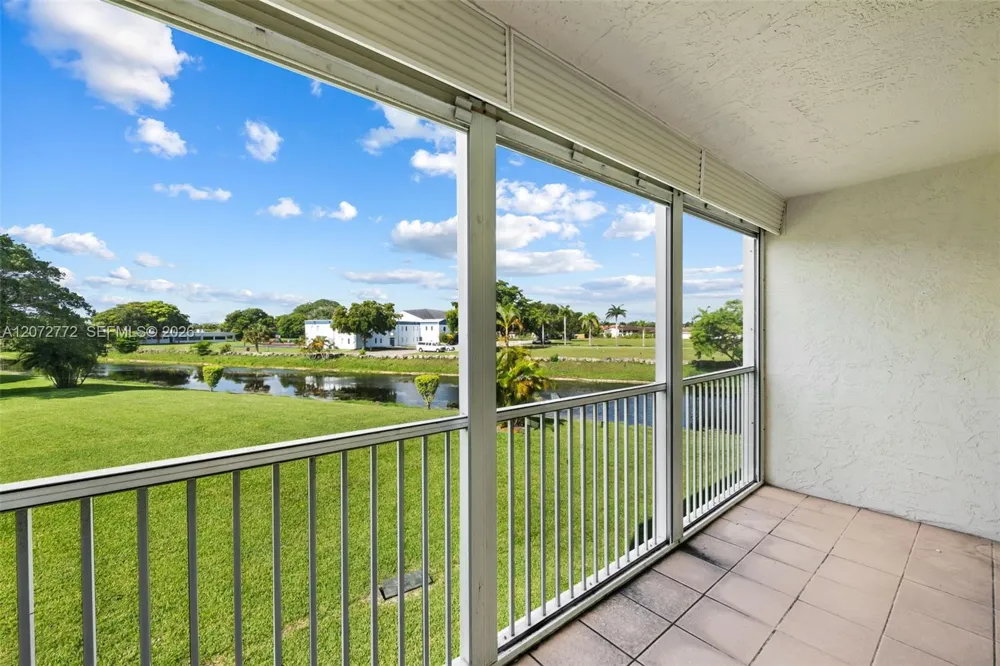 6890 Royal Palm Blvd #211H Margate, FL 33063
