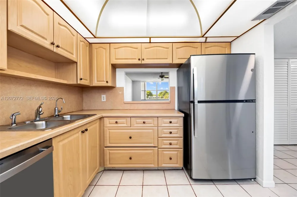 6890 Royal Palm Blvd #211H Margate, FL 33063