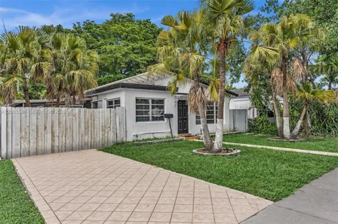 1943 Rodman St