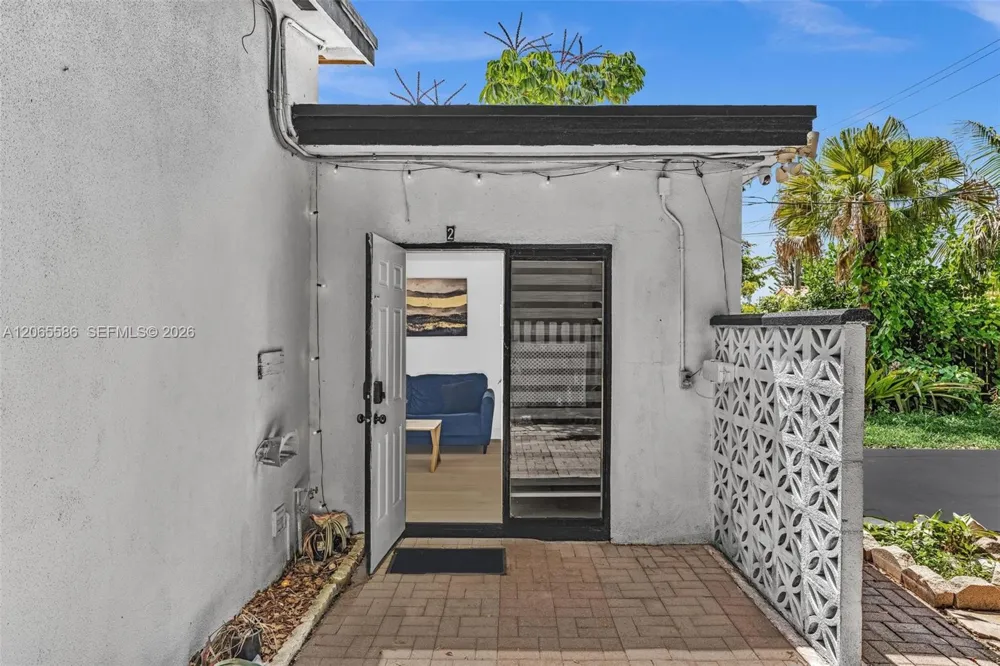 1943 Rodman St Hollywood, FL 33020