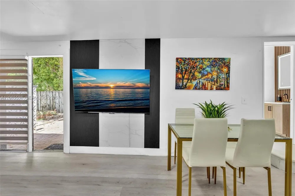 1943 Rodman St Hollywood, FL 33020