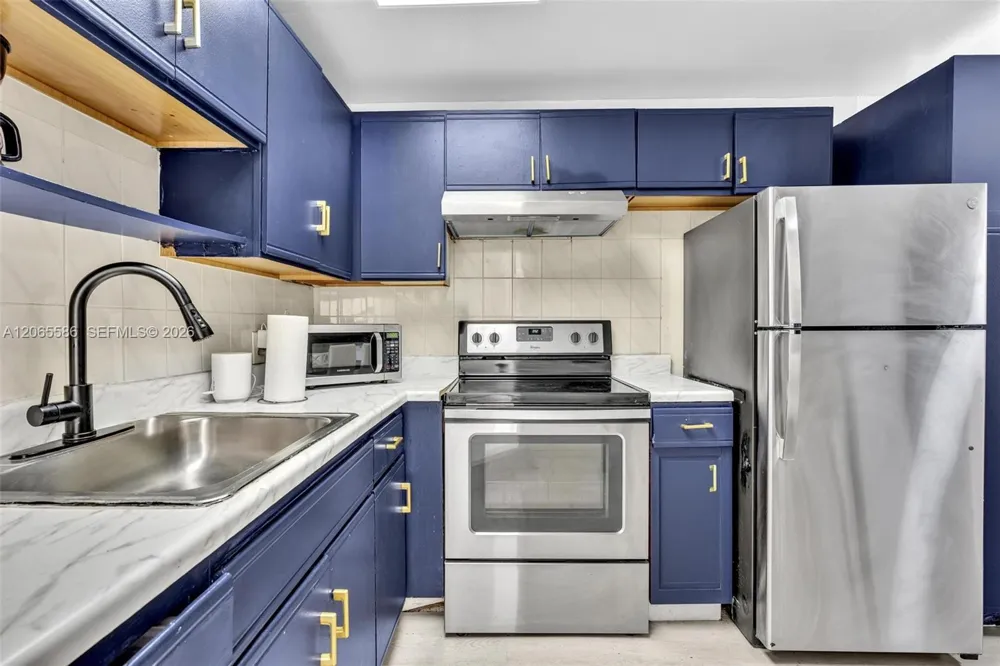 1943 Rodman St Hollywood, FL 33020