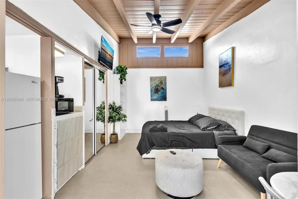1943 Rodman St Hollywood, FL 33020