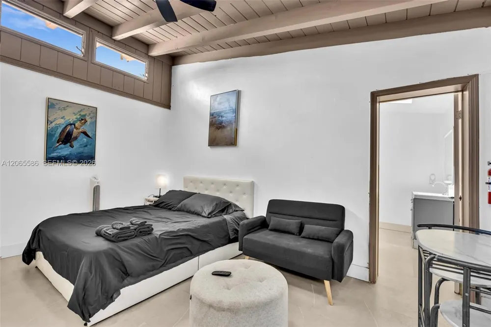 1943 Rodman St Hollywood, FL 33020