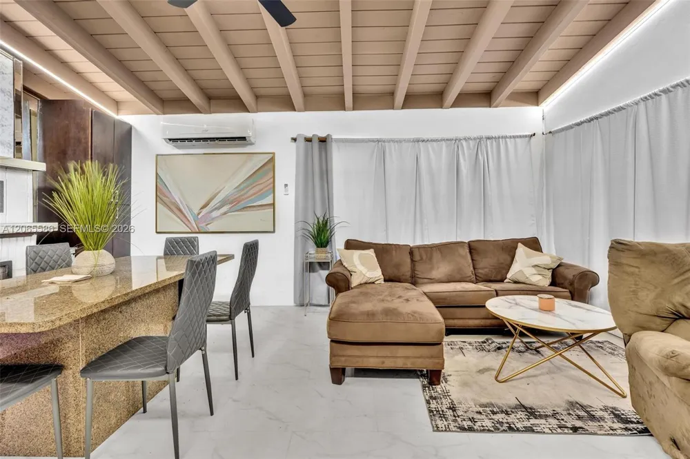 1943 Rodman St Hollywood, FL 33020