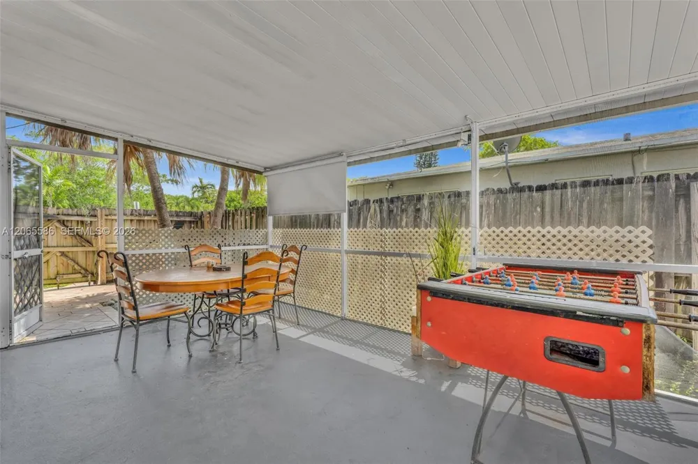 1943 Rodman St Hollywood, FL 33020
