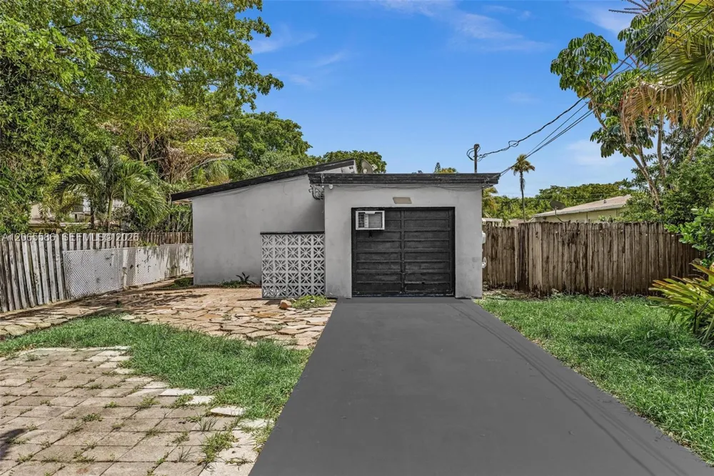 1943 Rodman St Hollywood, FL 33020
