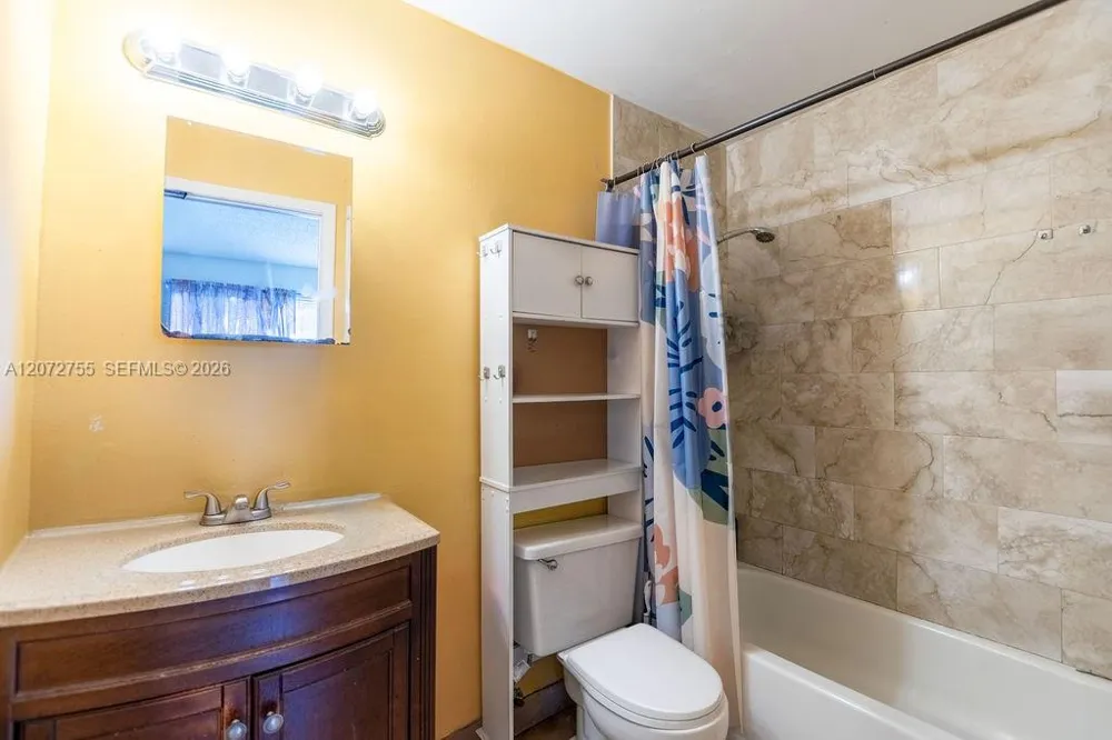 20404 NW 27th Ct Miami Gardens, FL 33056