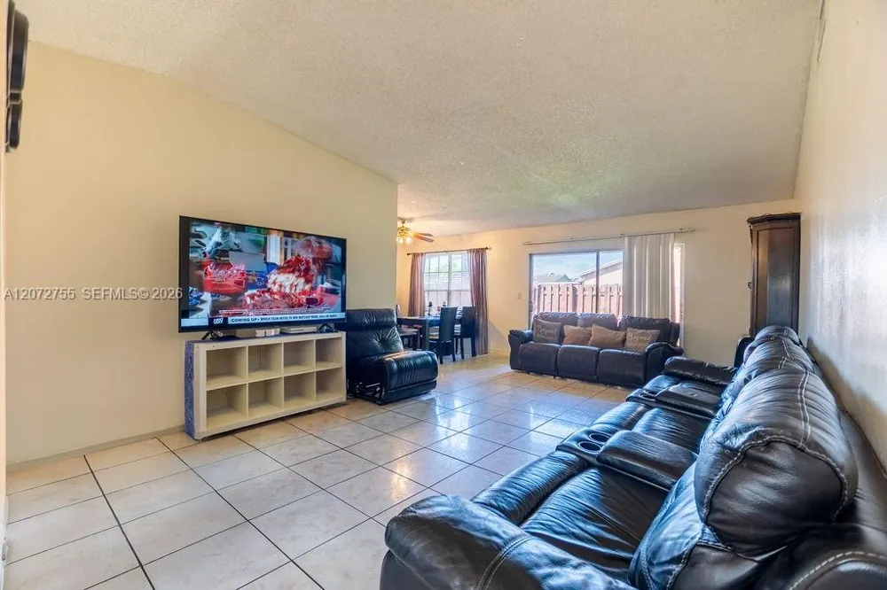20404 NW 27th Ct Miami Gardens, FL 33056