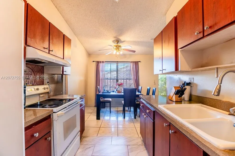 20404 NW 27th Ct Miami Gardens, FL 33056